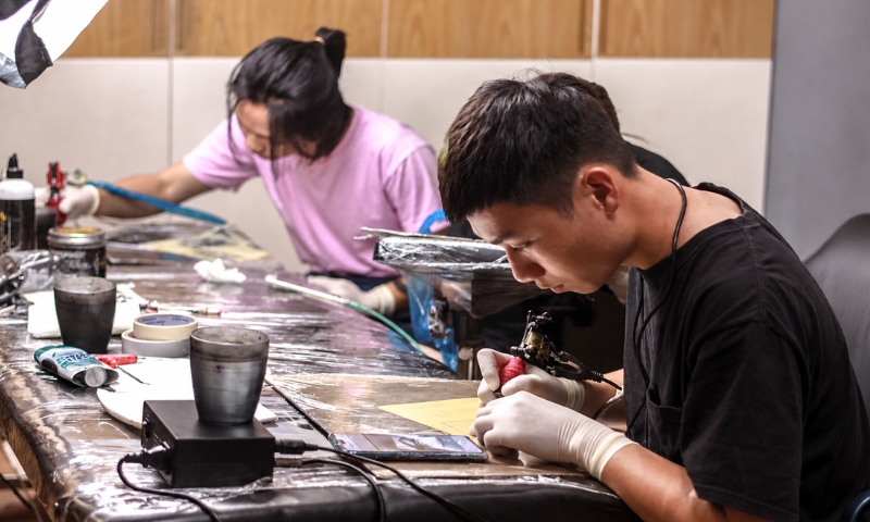 1 khóa học nghề xăm bao nhiêu tiền trên thị trường hiện nay?
