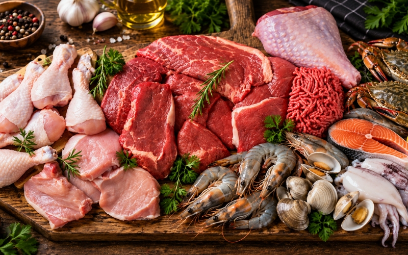 Thịt bò, thịt gà và hải sản trong chế độ ăn sau khi xăm Thịt bò, thịt gà và hải sản trong chế độ ăn sau khi xăm
